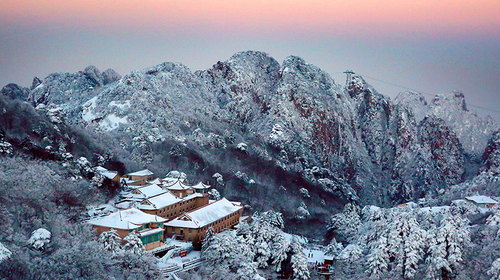 【余位3】【烟雨江南】春节2.5-10日·苏州·同里·周庄·乌镇·西塘·西溪湿地·杭州西湖·宏村·呈坎·黄山·6日游！