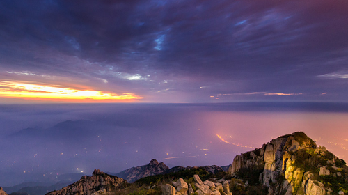 【夜爬泰山2日】登顶东岳泰山+观日出云海+漫游趵突泉+大明湖