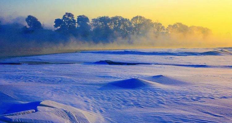 【冰雪梦幻A线7日·2-28人品质大巴团】哈尔滨+延吉+图们+长白山+雪乡+亚雪公路+雪地漂流+冬捕+网红雪圈漂移+雾凇长廊+万科滑雪+梦幻雪山徒步+狂野撒欢！