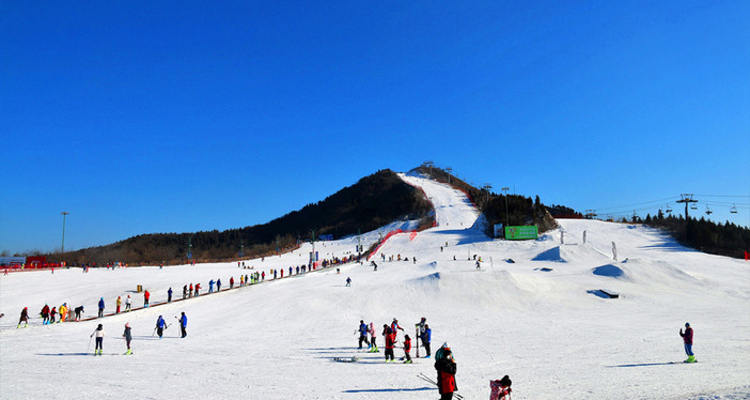 【石京龙滑雪·1日】万科品质丨一价全含+全天畅滑！