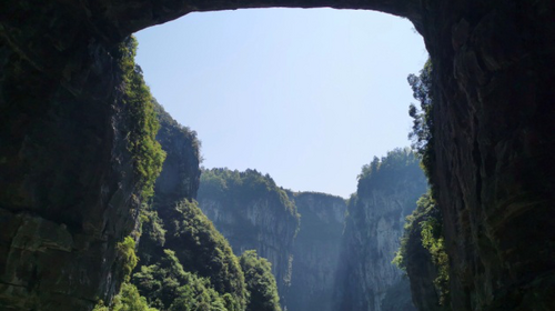 【渝见你·全景重庆5日】天生三硚+仙女山+龙水峡地缝+李子坝+长江索道+大足石刻博物馆+磁器口+纯玩休闲5日之旅！