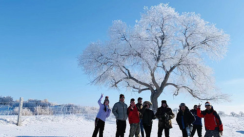 【乌兰布统冬·冰雪梦幻3日】春节特辑一价全含丨越野车穿越雪原+湖面冬捕+鄂温克驯鹿+多重冰雪体验+含正餐+赠送篝火烟花！