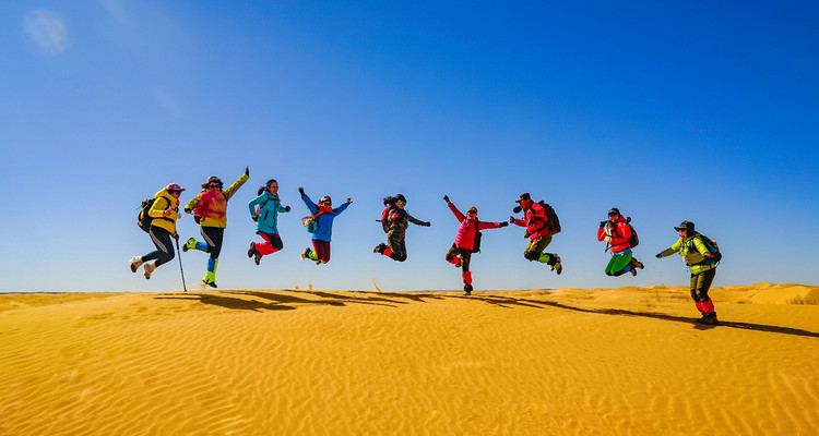 【初遇库布齐·沙漠穿越3日】20km初级沙漠徒步+挑战中国第七大沙漠+星空露营+户外深度徒步