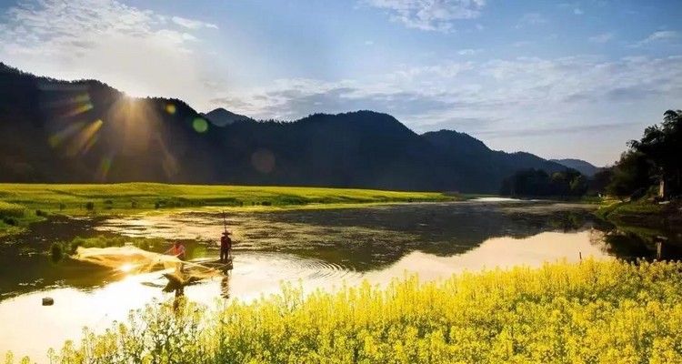 【遇见徽州·婺源皖南6日】婺源徽州全景游+春日油菜花+江岭+江湾+篁岭+徽州深度游+新安江+卖花渔村+云山村落木梨硔+祖源村+石潭日落晨雾+10人休闲摄影小团&私家团