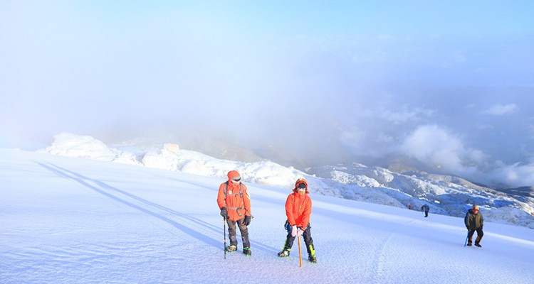 【行走云南·哈巴雪山4日】挑战人生第一座雪山5396米+丽江+哈巴村+哈巴大本营+登哈巴雪山+户外纯玩4日