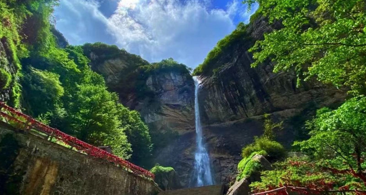 【西安一周一山·太平森林公园】踏青春游，观彩虹瀑布
