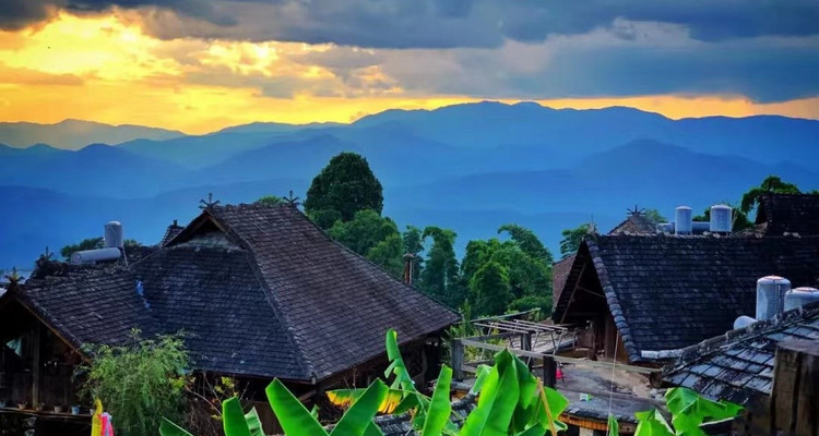 【又见云南·象往版纳7日】昆明+普洱+太阳河小熊猫+景迈山+西双版纳+总佛寺+野象谷+中科院+热带雨林徒步+星光夜市7日游