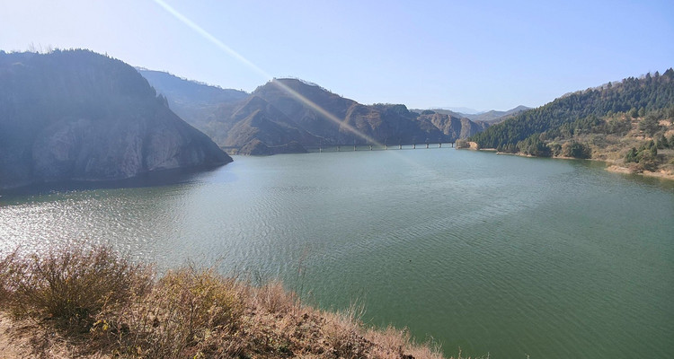 【西安一周一山·卒落村】打卡宝鸡“小桂林”卒落村+赏陇海湖泊，观芒草荡佛爷崖