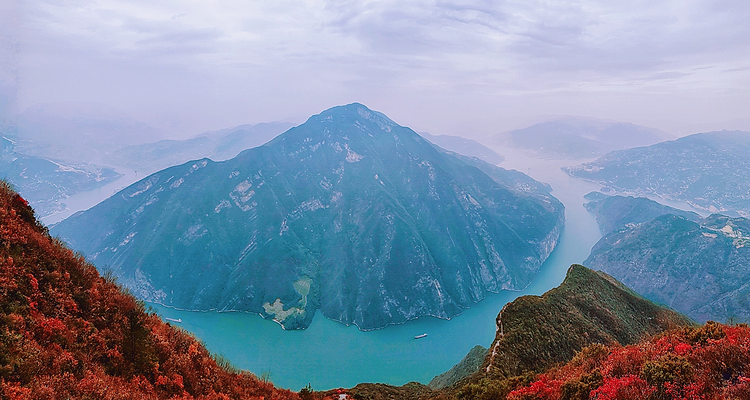 【地道巴楚 · 巅峰之旅7日】宜昌+穿越神农架+神农坛+神农谷+大九湖晨曦+天燕景区+天生桥+地心谷+恩施大峡谷+屏山峡谷+女儿城+鹿院坪玄鹿地缝+户外纯玩7日