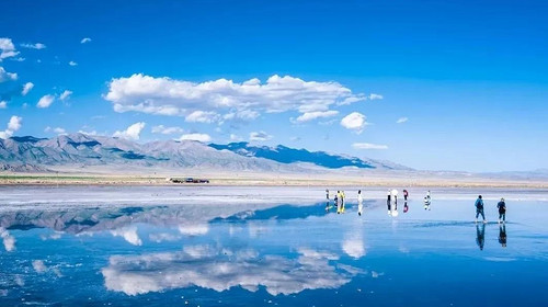 【初见西北 · 青海湖4日】西宁+青海湖骑行+茶卡盐湖日落+青海湖断崖+大冬树山垭口+冰沟林海+卓尔山日落+阿柔大寺+祁连山草原+门源+2-8人小包团&8人拼团