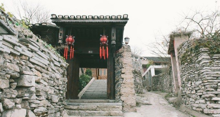 【探秘贵州·亲子营5日】"上天入地小勇士·夏令营“+贵阳+中国天眼FAST+中科院老师授课+打岱河天坑+天硐地心探秘+青岩古镇+5日亲子营