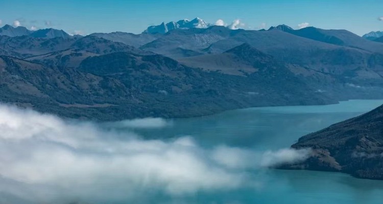 【新疆阿勒泰深度7日】喀纳斯+禾木+白哈巴+3晚景区入住+阿勒泰全景慢游+天山天池+阿禾公路+五彩滩+世界魔鬼城+s21沙漠公路+三湾徒步+2-6人小包团