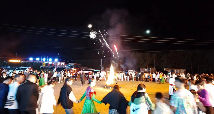 【遇见乌兰布统·草原摄影4日】越野穿越乌兰布统核心区+塞罕坝林海+公主湖+影视基地+甘丹驼城+鄂温克驯鹿园+承德集散+12人精品团+2-12人私家团