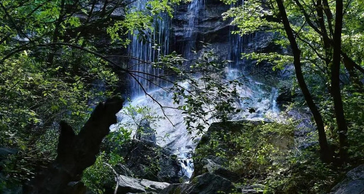 【北京一周一山·濂泉响谷】休闲级丨6公里丨聆听原生态大自然的声音+治愈级山谷徒步