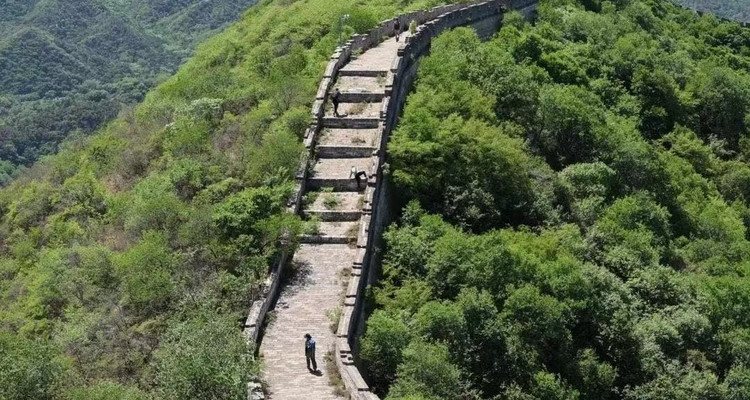 【北京一周一山·莲花滩 】10公里徒步穿越丨童话森林里的漫步+奔向山谷秘境深处一线天+徒步水关长城+感受山野乐趣