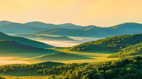 【乌兰布统草原·小众体验2日】周末出行丨越野车穿越无人区+影视基地+公主湖+小河头+28人精品团