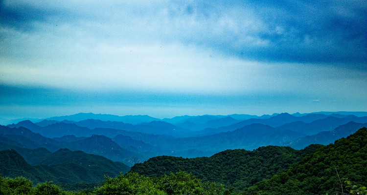 【东灵山夜爬】赏月观星+看日出云海+云海缭绕+登顶北京最高峰+迎接清晨第一缕阳光！
