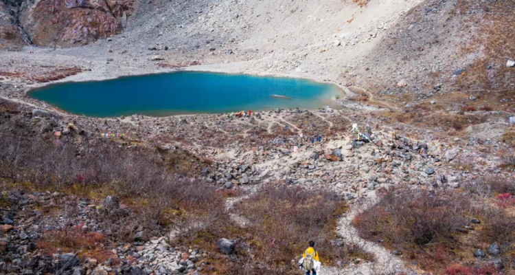 【行走云南·朝觐梅里6日】梅里雪山+雨崩村+冰湖+神瀑+60KM徒步朝圣+第七届梅里雪山雨崩转山月