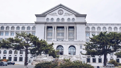 【梦幻韩潮4日】长白山+朝鲜民俗园+雪岭漫步+雪地摩托+网红驯鹿+雪地漂流+大IP+小众绝美网红打卡+连住两晚温泉酒店狂野撒欢+2-8人精品小团！