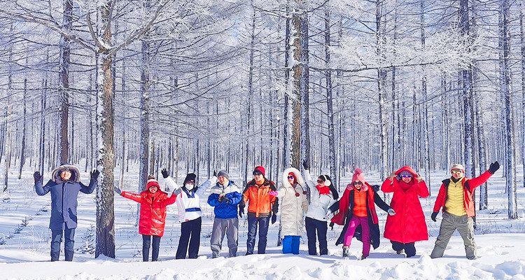 【遇见乌兰布统冬·冰雪狂欢5日】北京+塞罕坝+游牧部落牧民家访+祭火大典+暖水河+魔界日出+透风沟+南井+塞北雪乡+白家窝铺+鹰窝沟+小河头+滦河第一湖冰上漂移+云佛山滑雪+2-8人小包团&28人品质团