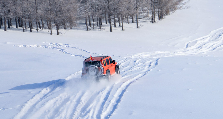 【自驾乌兰布统·越野穿越】3日/4日可选+越野车穿越雪原+雪地火锅+冰雪体验+篝火烟花+户外深度自驾游