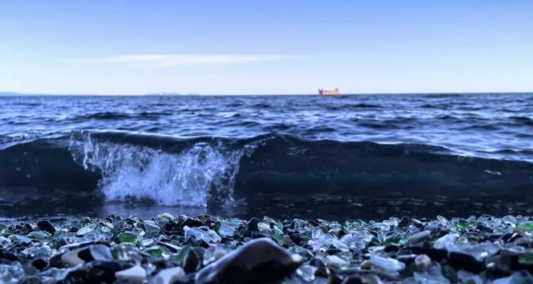 【冰雪梦幻·海参崴7日】哈尔滨市+雪乡+梦幻雪山徒步+网红雪地摩托+棒槌山观光栈道+东宁+城市citywalk+托卡内夫灯塔+海边日落+百年老街+玻璃海滩+托比津纳海角+绥芬河+海参崴7天6晚！