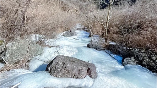 【北京一周一山·鳌鱼沟冰瀑】10公里初级徒步丨小众山谷绝美冰瀑奇观+冬日值得打卡的梦幻奇境！