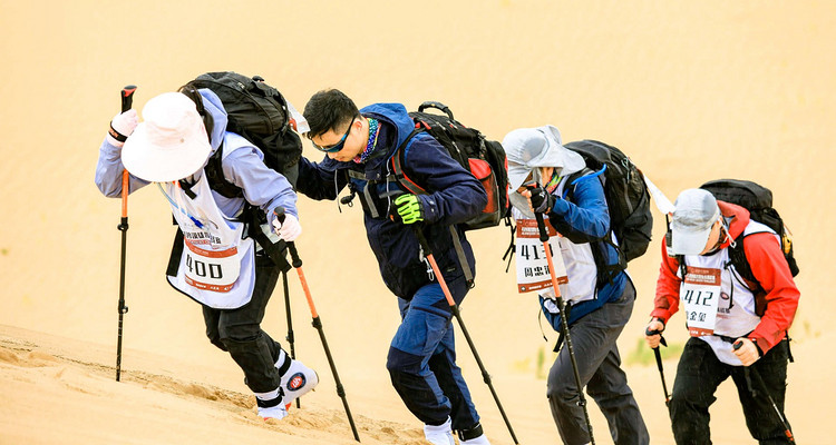 【行走内蒙·库布齐沙漠穿越3日】超值特价丨20km初级沙漠徒步+挑战中国第七大沙漠+星空露营+户外深度徒步！