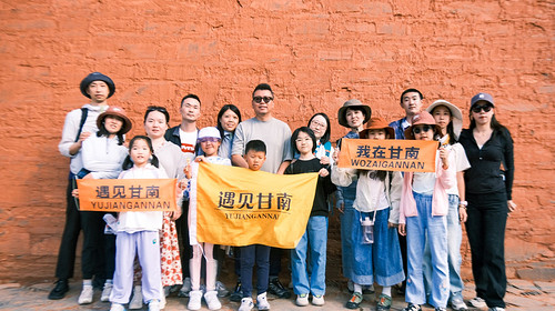 【甘南亲子奇遇记6日】兰州＋扎尕那+若尔盖花湖+格尔底寺+纳摩大峡谷+桑科草原+拉不楞寺+美仁大草原+郭莽湿地+米拉日巴佛阁+善觉部落+摄影师全程跟拍＋参观古动物化石博物馆＋亲子研学深度6天5晚28人团