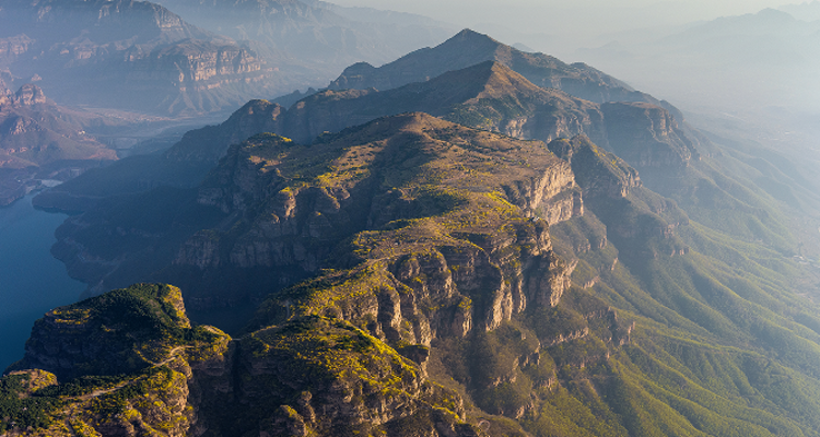 【寻迹河南·南太行3日】深度畅游太行大峡谷+徒步穿越鲁班豁+小众秘境高家台村+三千年古城邯郸+来自太行山的压迫感+38人舒适团