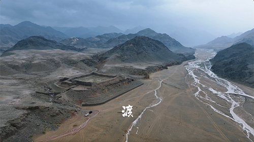 【蒙中环线·渡阴山5日】重走昭君出塞路丨硬派越野车穿越内蒙黑独山+鸡鹿塞+红峡谷+库布齐沙漠千岛湖+草原阿那亚涝利海+敕勒川草原+哈素海+美岱召+昭君博物院+独家38人舒适团