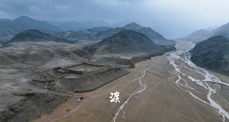 【蒙中环线·渡阴山5日】重走昭君出塞路丨硬派越野车穿越内蒙黑独山+鸡鹿塞+红峡谷+库布齐沙漠千岛湖+草原阿那亚涝利海+敕勒川草原+哈素海+美岱召+昭君博物院+独家38人舒适团