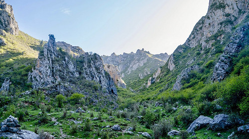 【藏地甘南·江迭公路4日】五一特辑丨穿越江迭公路+入住扎尕那景区+仙女滩漫步+桑科草原+拉卜楞寺+若尔盖花湖+郎木寺+格尔底寺+纳摩大峡谷+黄洮交汇+美仁大草原+米拉日巴佛阁+2-8人小包团&8人拼团