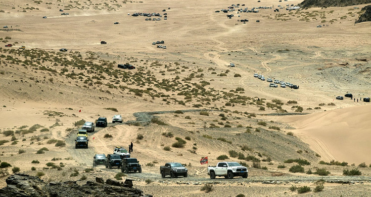 【蒙中环线·渡阴山5日】穿越古今史诗之旅丨重走昭君出塞路丨硬派越野车穿越+鸡鹿塞+内蒙黑独山+红峡谷+库布齐沙漠千岛湖+草原阿那亚涝利海+敕勒川草原+美岱召+昭君博物院+独家38人舒适团