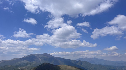 【北京一周一山·北灵山】初级丨10公里丨打卡京郊”阿勒泰“+踏浪高山草甸+邂逅云海+开启夏日狂欢派对~