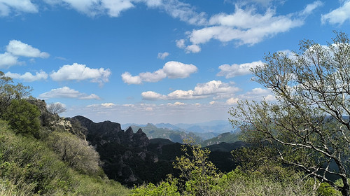 【北京一周一山·北灵山】初级丨10公里丨打卡京郊”阿勒泰“+踏浪高山草甸+邂逅云海+开启夏日狂欢派对~