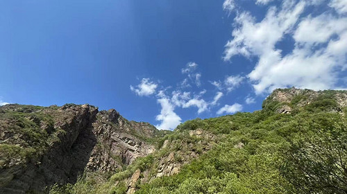 【北京100公里山野·老龙窝】中级难度丨17公里高山徒步丨登京西龙脊+漫步绝美草甸 新人小白勿报