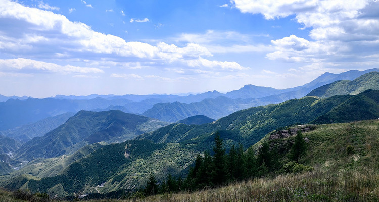 【北京100公里山野·老龙窝】中级难度丨17公里高山徒步丨登京西龙脊+漫步绝美草甸 新人小白勿报