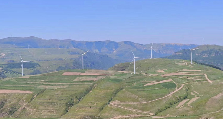 【北京一周一山·麻田岭】初级丨9公里丨打卡绝美空中草原+高山草甸+云海风车！