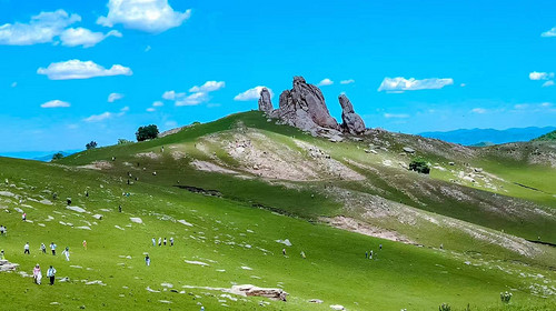 【行走内蒙·大青山-美林谷徒步2日】深入探索夏日避暑胜地大青山+探访著名的“大裂谷+探秘原始森林氧吧+美林谷休闲徒步+38人舒适团！