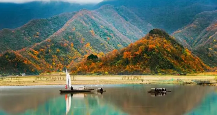 【神农秋摄4日】宜昌+ 天燕秋色+红坪画廊+木鱼镇+神农坛+官门山+神农顶+神农谷+坪阡古镇+大九湖晨曦++走进原生态的神农架斑斓之秋+16人精品团+2-7人私家团