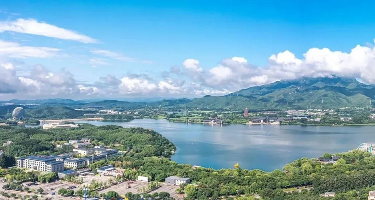 【北京一周一山·雁栖湖】休闲级丨8公里丨漫步云端栈道+邂逅湖光山色+闯入京郊小瑞士+畅享休闲时光~