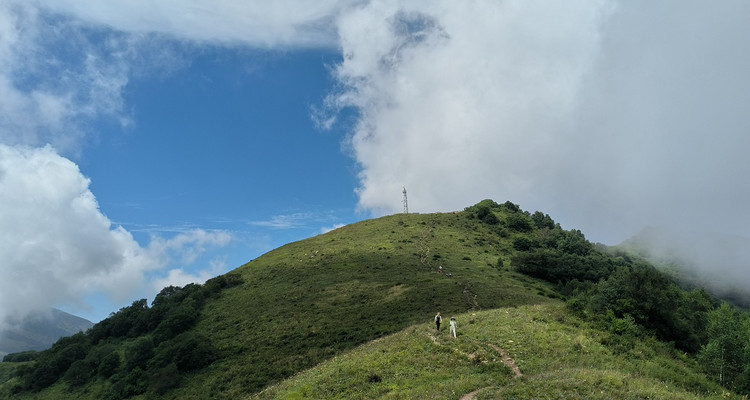 【北京一周一山·黄花梁】初级丨10公里徒步丨北京最美山脊路线+徒步高山草甸+打卡京西“小瑞士”