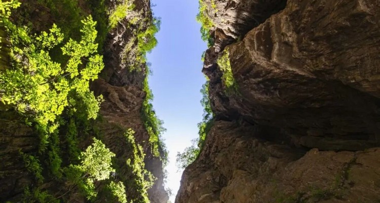 【北京一周一山·南石洋大峡谷】休闲/初级丨里程可调节丨帝都绿野仙踪+新开放的北京地理教科书+京郊小武陵+中国版“科罗拉多大峡谷”~