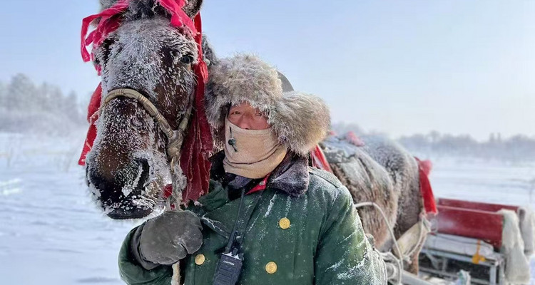 【你好！大东北5日·8人舒适小团】延吉+图们+长白山+雪岭+雪乡+亚雪公路+滑雪+马拉爬犁+雪地温泉+驯鹿接触+5天4晚深度体验