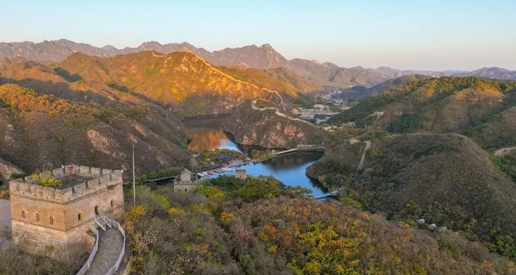 【北京一周一山·黄花城水长城】休闲级丨6公里丨观长城青灵俊秀+看满山层林浸染+翠绿、金黄、火红交织的绚丽秋色~