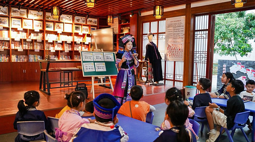 【遇见广西·在野寻鲸记6日】南宁进北海散野奢高端+跨国瀑布+小众雨林秘境+白头叶猴科考+出海追布氏鲸+火山地质科普+亲子赶海+全程高标酒店+崇左/北海/涠洲岛6日亲子