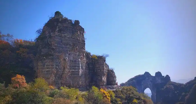 【北京一周一山·蚕姑坨】初级丨12公里丨探索"北方小张家界"的野性秘境：秋日红柿挂枝，南天门传说震撼人心+穿越自然与传说的壮丽画卷~