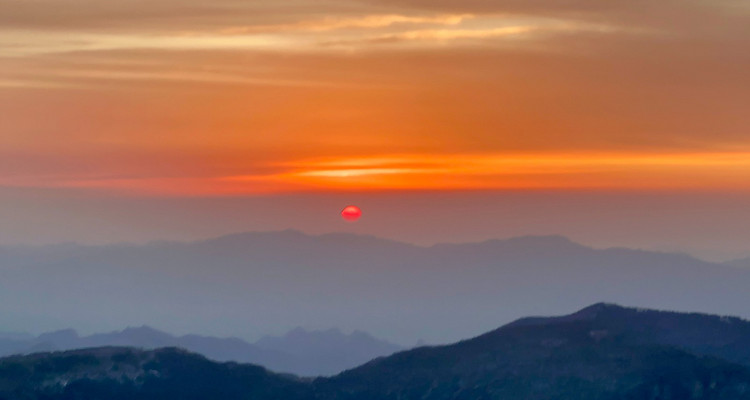【元旦特辑·东灵山跨年】赏月观星+看日出云海+云海缭绕+登顶北京最高峰+迎接新年第一缕阳光！