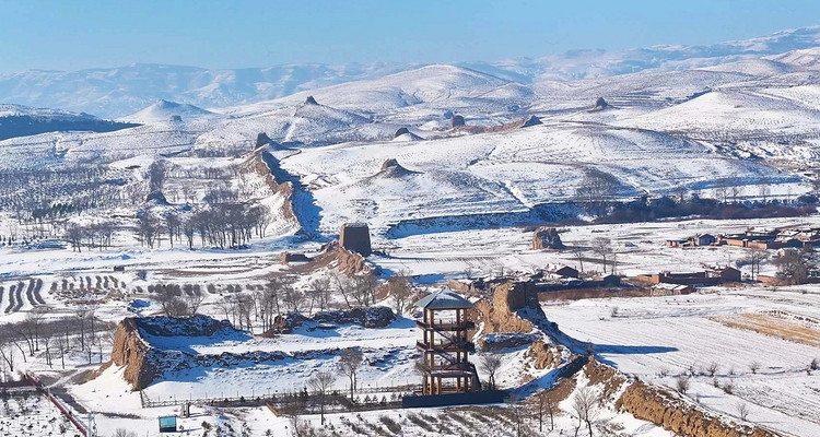 【寻迹塞外·秘境长城3日】探寻“走西口”杀虎口+八台子教堂长城同框+“小八达岭”摩天岭长城+朔州古城+崇福寺+应县木塔+赠送讲解+38人舒适团